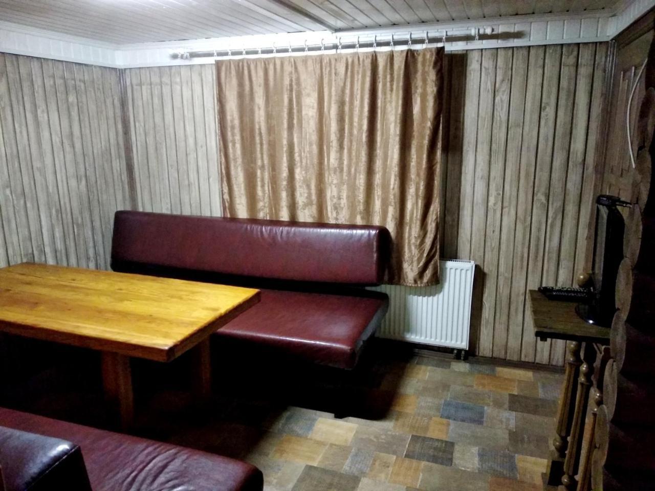 Hotel Restaurant Complex Boyarskiy Dvor Boyarka Exterior photo